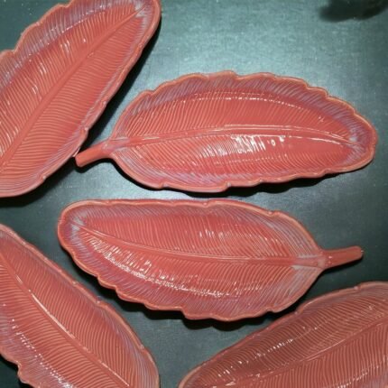 Glossy pink ceramic platter for table serving and gifting
