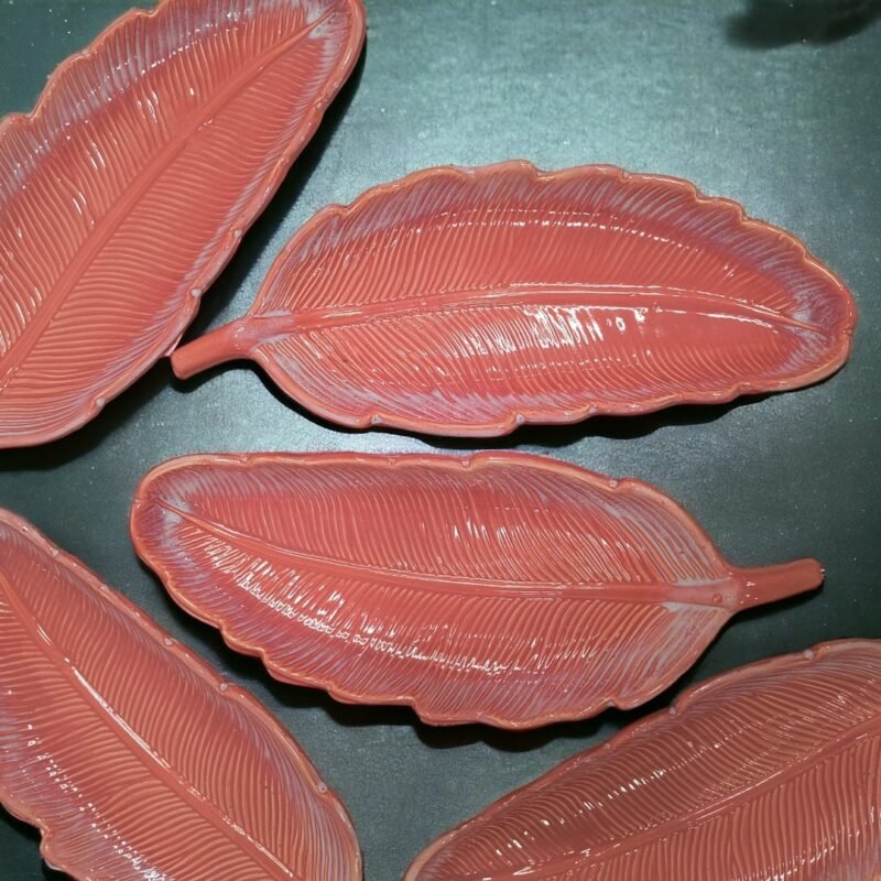 Glossy pink ceramic platter for table serving and gifting